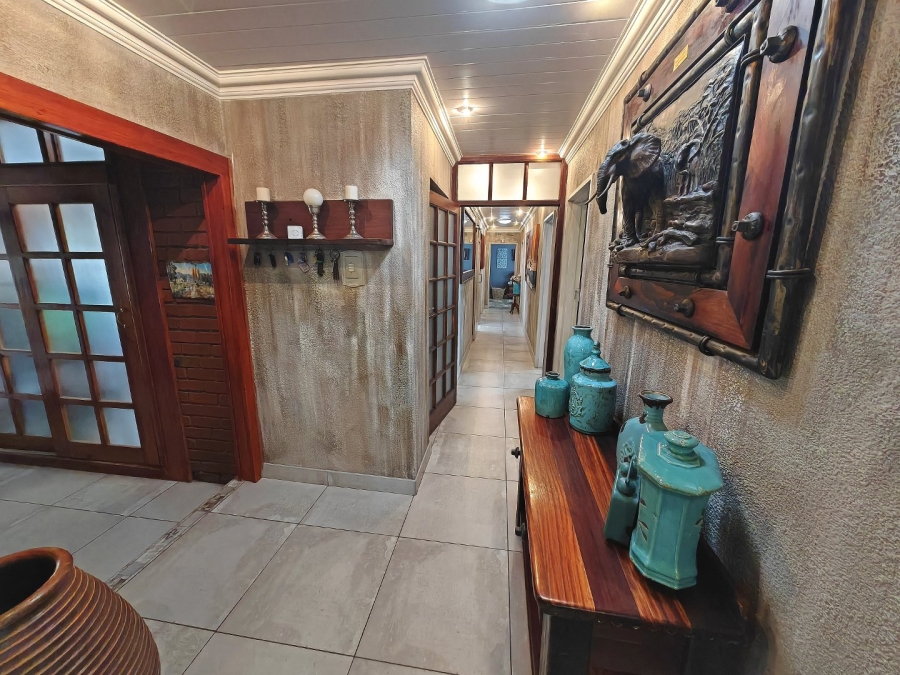 6 Bedroom Property for Sale in Dan Pienaar Free State